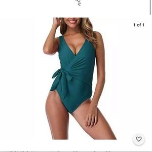 New - Vecvoc deep plunge one piece